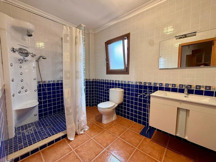 Image No.24-3 Bed Townhouse for sale