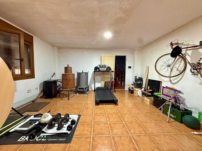 Image No.31-3 Bed Townhouse for sale