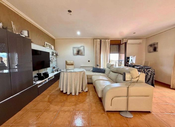 Image No.9-3 Bed Townhouse for sale