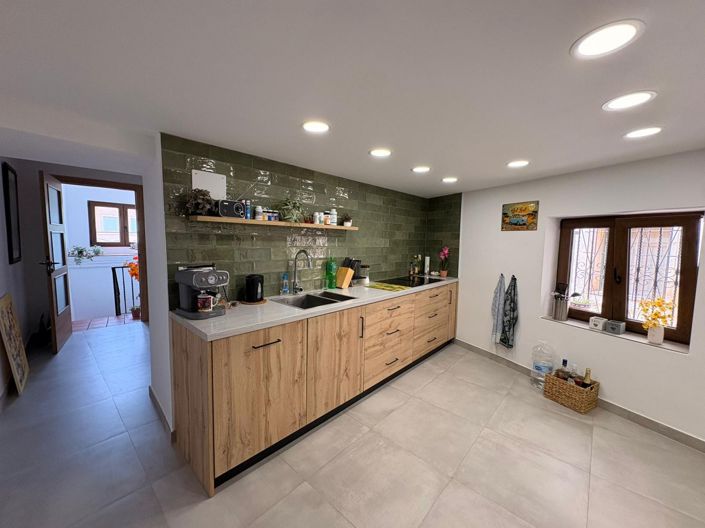 Image No.9-4 Bed Apartment for sale