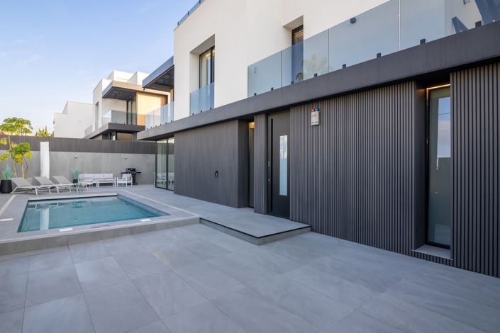 Image No.48-5 Bed Villa for sale
