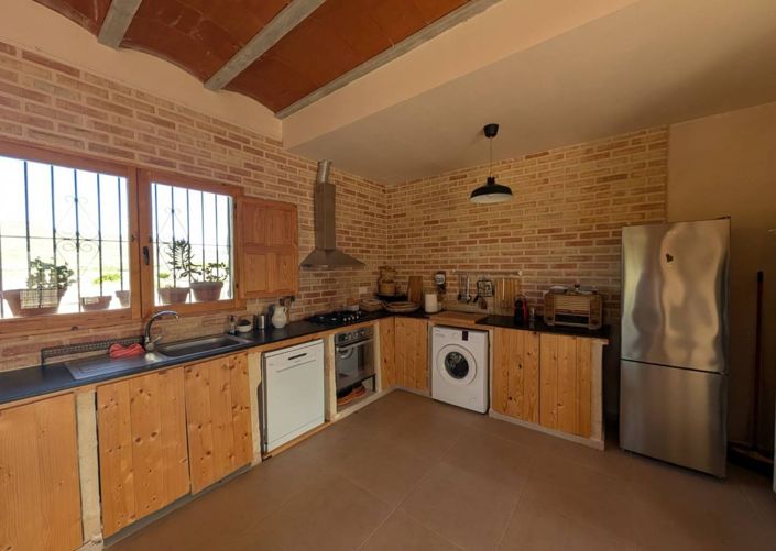 Image No.20-3 Bed Country House for sale