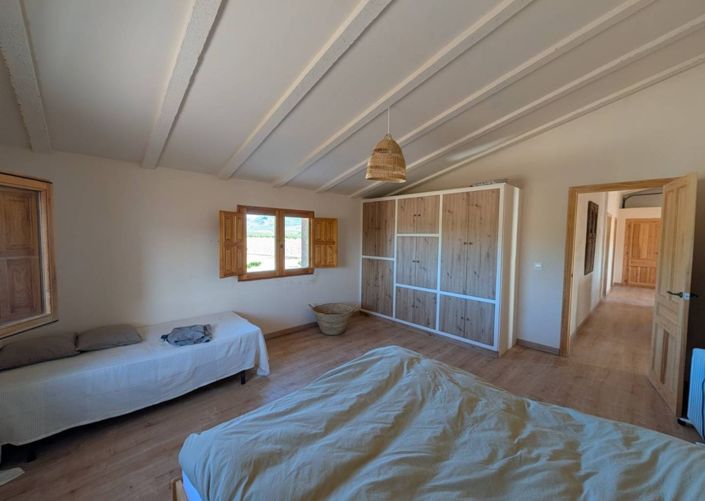 Image No.28-3 Bed Country House for sale