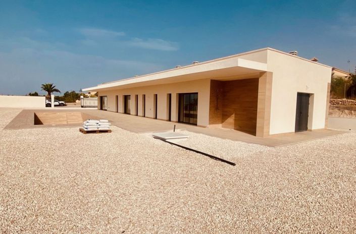 Image No.7-3 Bed Villa for sale