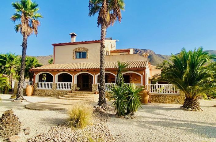 Image No.13-4 Bed Villa for sale