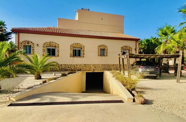 Image No.19-4 Bed Villa for sale