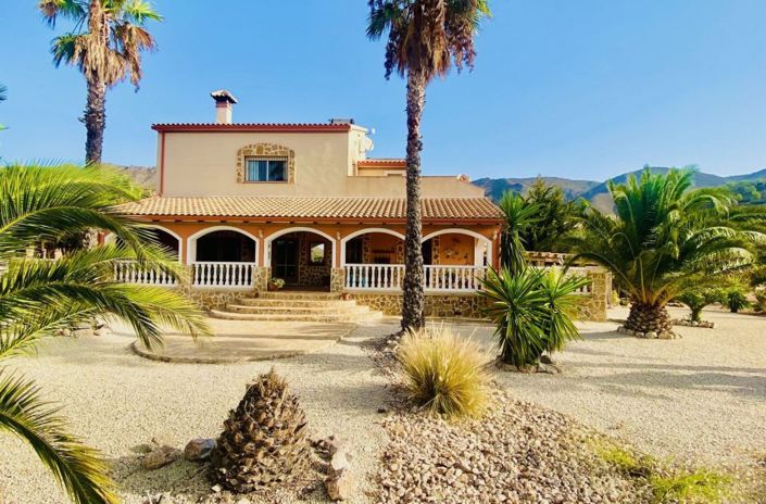 Image No.24-4 Bed Villa for sale