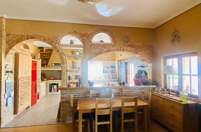 Image No.48-4 Bed Villa for sale