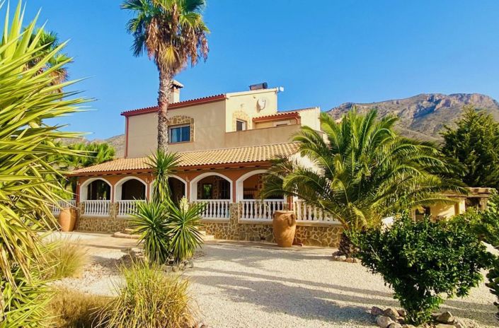 Image No.6-4 Bed Villa for sale
