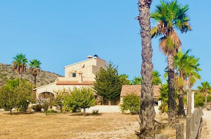 Image No.9-4 Bed Villa for sale