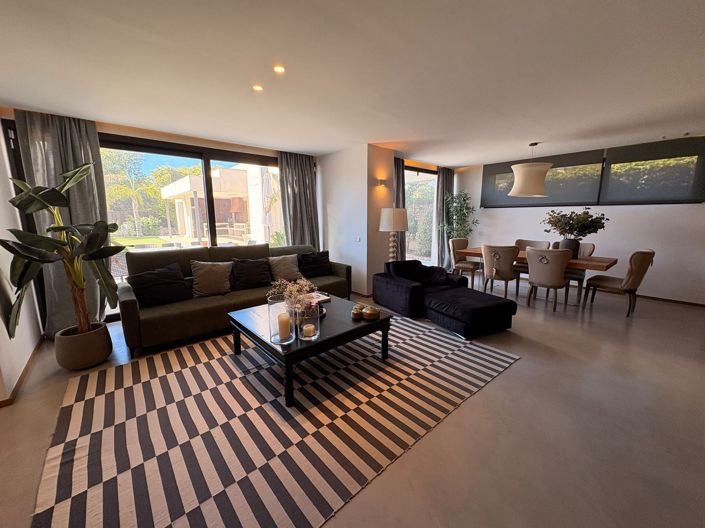 Image No.23-4 Bed Villa for sale