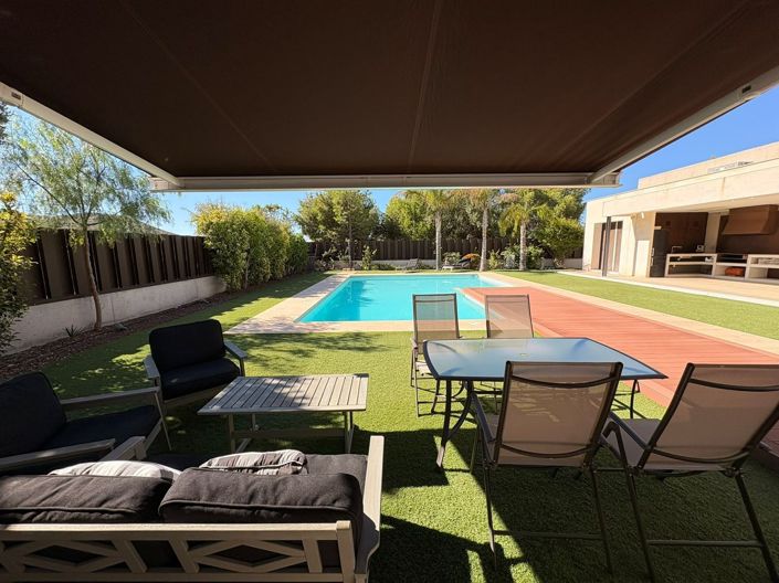 Image No.7-4 Bed Villa for sale