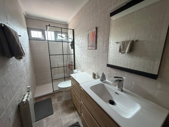 Image No.45-6 Bed Villa for sale