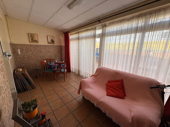 Image No.12-3 Bed Townhouse for sale