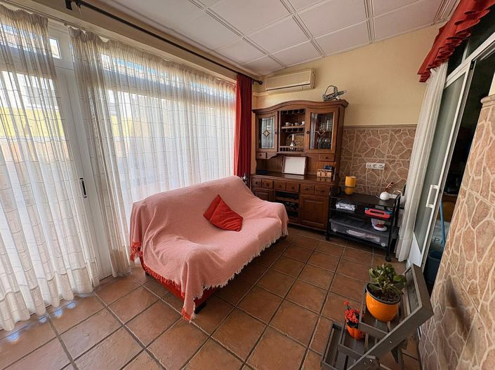Image No.22-3 Bed Townhouse for sale