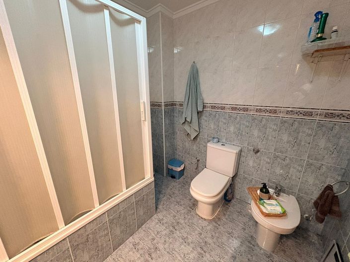Image No.30-3 Bed Townhouse for sale