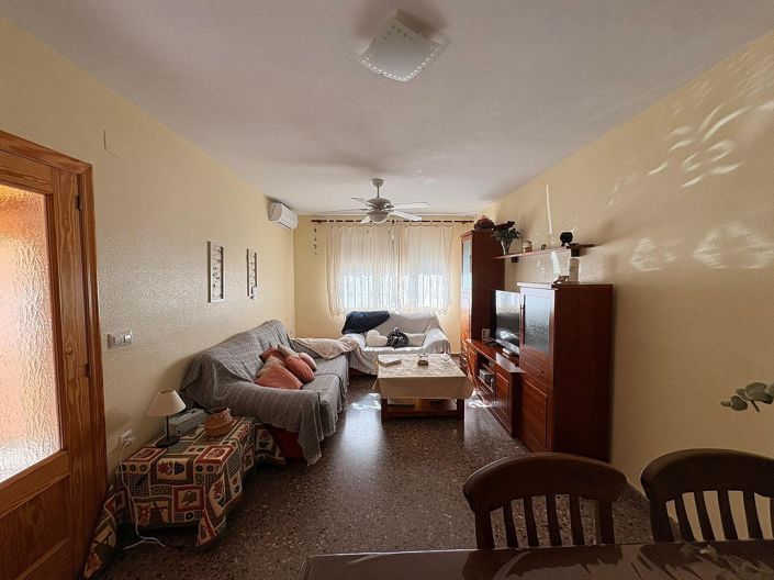 Image No.7-3 Bed Townhouse for sale