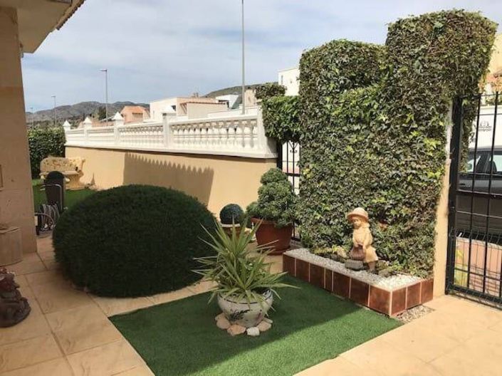 Image No.18-3 Bed Villa for sale