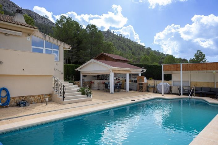 Image No.37-4 Bed Villa for sale