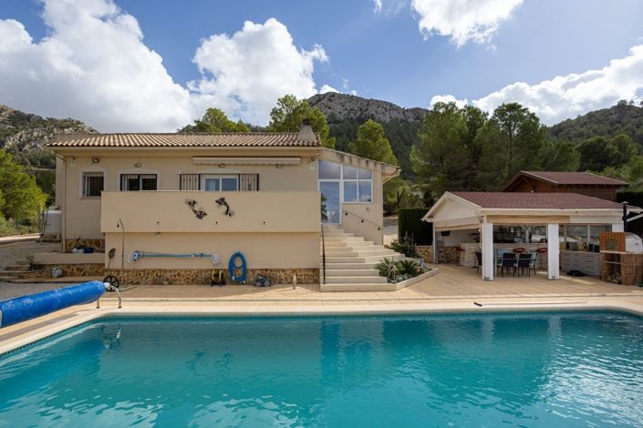 Image No.38-4 Bed Villa for sale