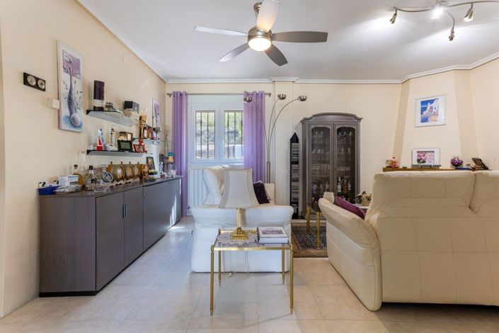 Image No.8-4 Bed Villa for sale