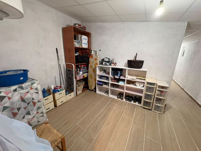 Image No.24-5 Bed Country House for sale