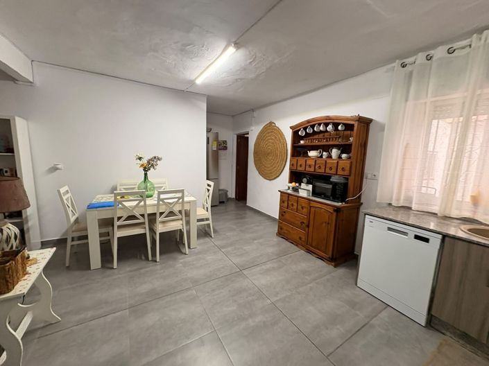 Image No.31-5 Bed Country House for sale