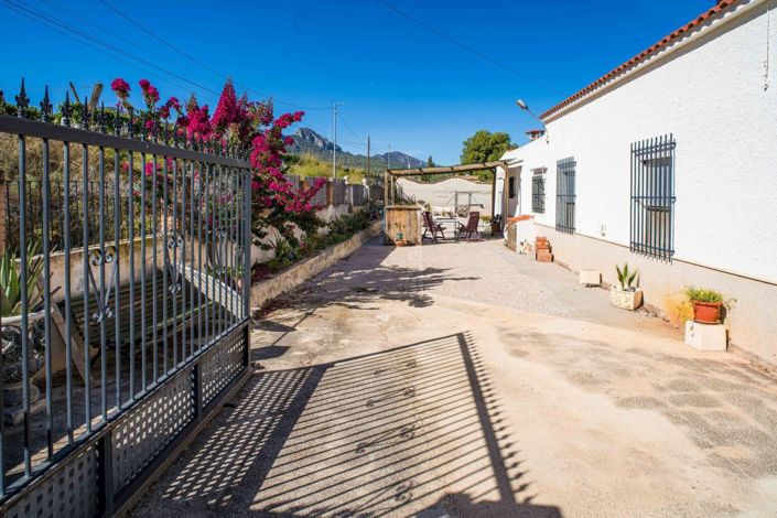Image No.19-4 Bed Villa for sale