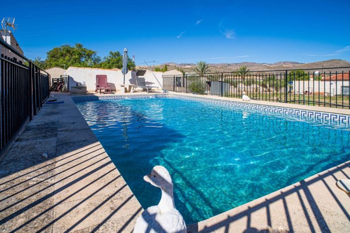 Image No.35-4 Bed Villa for sale