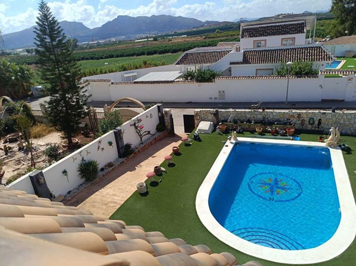 Image No.10-4 Bed Villa for sale
