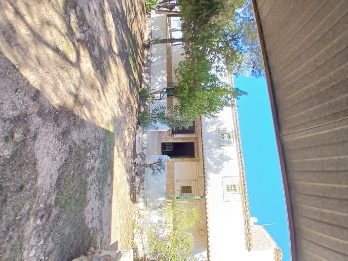 Image No.6-Maison de campagne de 6 chambres à vendre