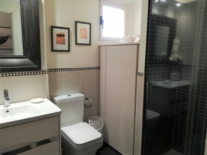 Image No.20-2 Bed Apartment for sale