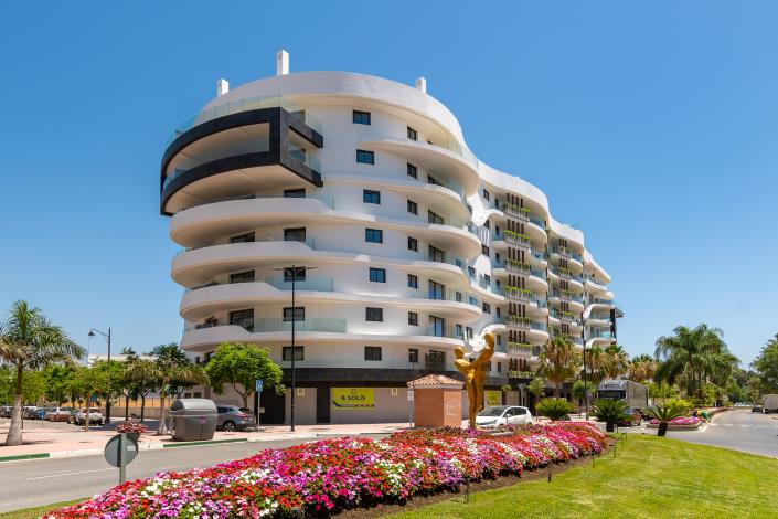 Image No.17-3 Bed Apartment for sale