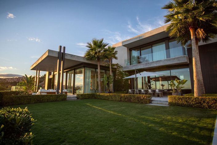 Image No.1-7 Bed Villa for sale