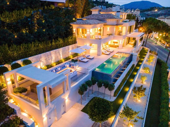 Image No.1-6 Bed Villa for sale