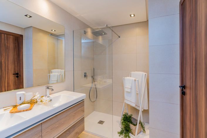 Image No.15-3 Bed Apartment for sale