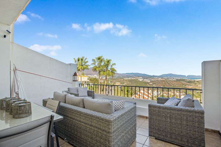 Image No.20-5 Bed Townhouse for sale