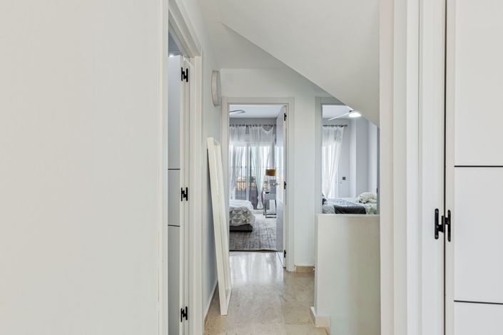 Image No.54-5 Bed Townhouse for sale