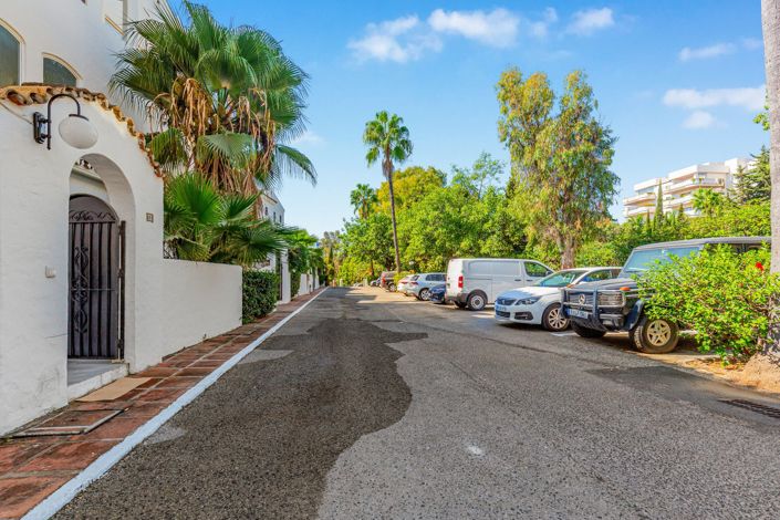 Image No.27-4 Bed Apartment for sale