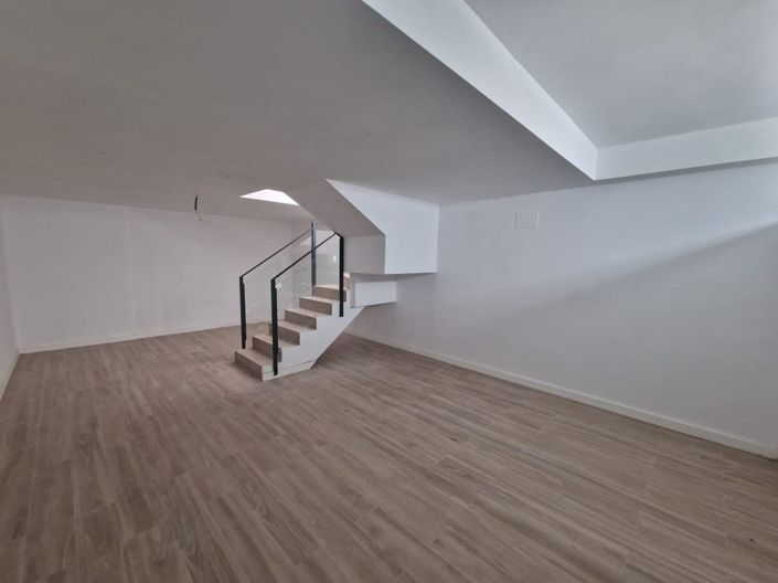 Image No.5-3 Bed Villa for sale