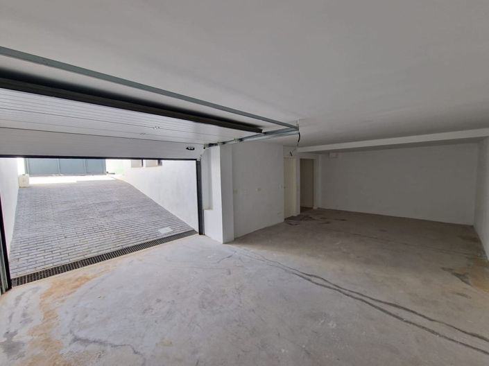 Image No.20-3 Bed Villa for sale