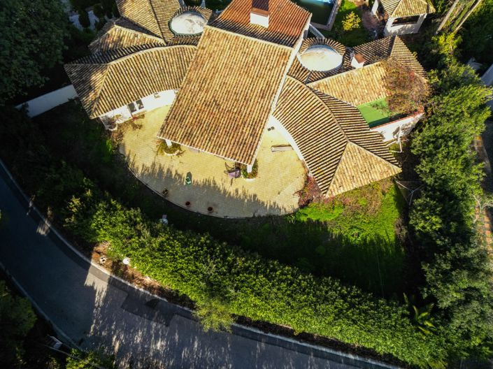 Image No.12-5 Bed Property for sale