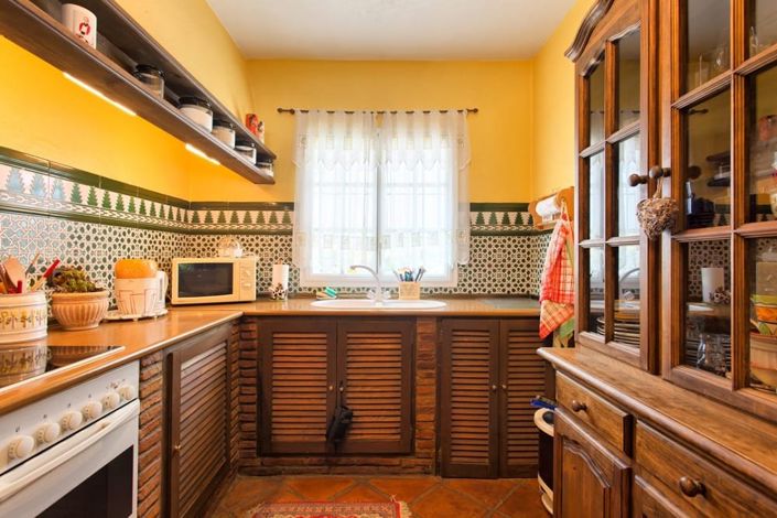 Image No.10-3 Bed Townhouse for sale