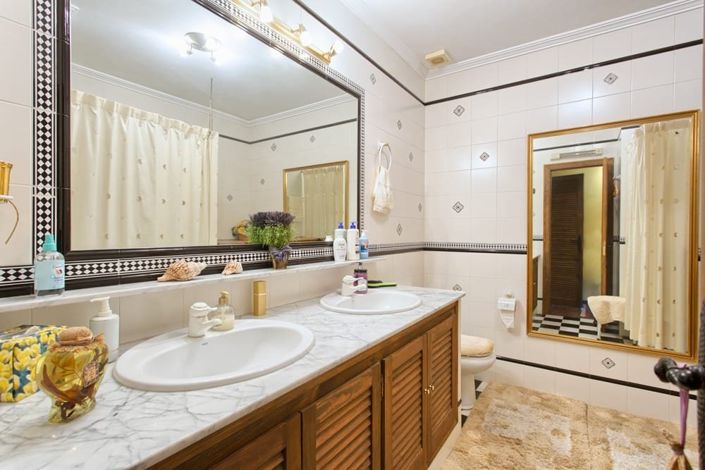 Image No.18-Maison de ville de 3 chambres à vendre à Benahavis