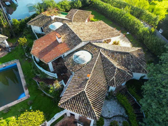 Image No.24-5 Bed Property for sale