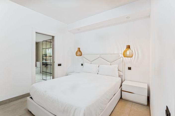 Image No.18-4 Bed Apartment for sale