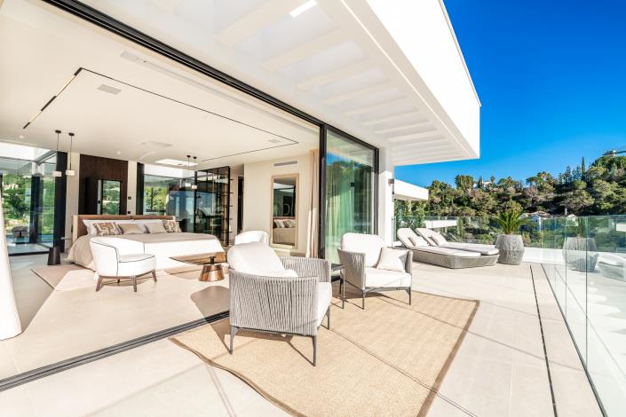 Image No.37-6 Bed Villa / Detached for sale