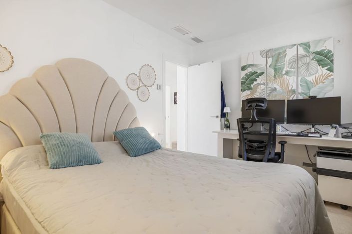 Image No.28-3 Bed Apartment for sale