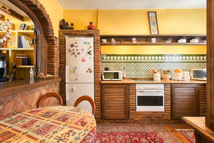 Image No.9-3 Bed Townhouse for sale