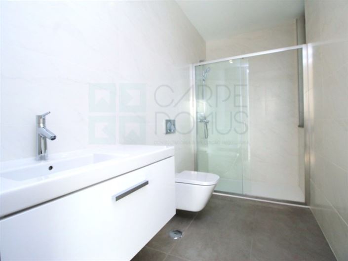 Image No.21-3 Bed House for sale